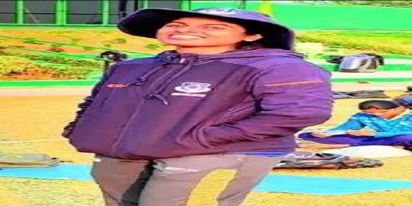 मुरादाबाद निवासी व रेलवे में टिकट कलेक्टर महिला क्रिकेटर निशी कश्यप।