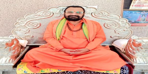 अखाड़ा परिषद और सरकार के बीच कोई मतभेद नहीं, ऐसी बातें पूरी तरह निराधार : रवीन्द्र पुरी