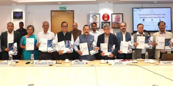 अनुसंधान एवं विकास गतिविधियों में अपनी भागीदारी तेज़ करे निजी क्षेत्र : डॉ. जितेन्द्र सिंह