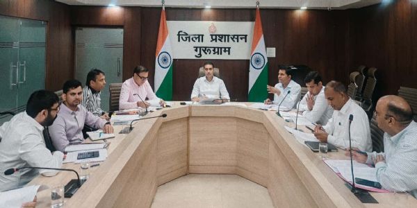 गुरुग्राम: म्यूटेशन की पेंडेंसी समाप्त करकेे स्टैंप ड्यूटी रिकवरी तेज करें: अजय कुमार