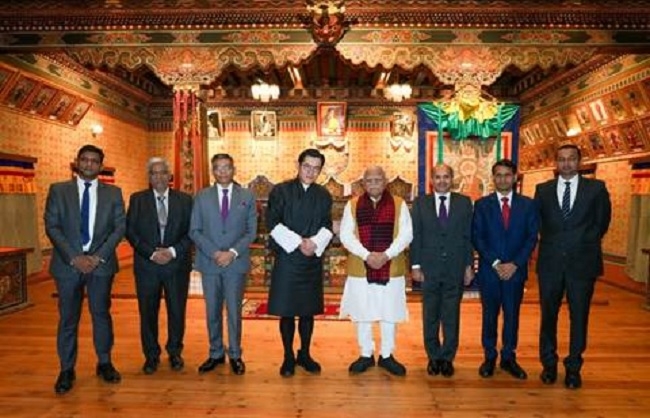 भूटान नरेश जिग्मे खेसर नामग्याल वांगचुक से मुलाकात करते मनोहर लाल