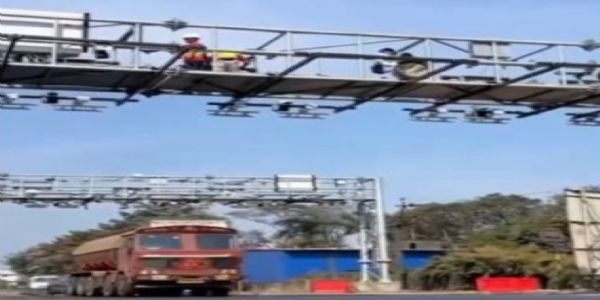 बैरियरलेस’ टोल प्लाजा शुरू