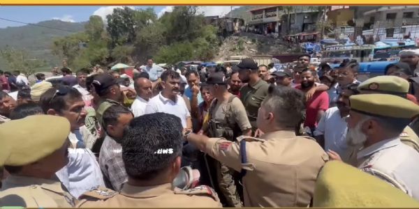 बिलावर में पुलिस की कथित ज्यादती पर भड़का जनाक्रोश, नाज ब्रिज पर 2 घंटे तक सड़क जाम