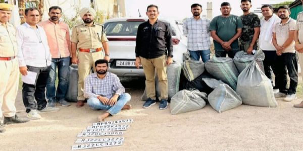 चोरी की कार में तस्करी, 134 किलो डोडा-पोस्त बरामद