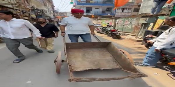 आर्यनगर विधानसभा में सफाई व्यवस्था चौपट, अधिकारी कुंभकर्णी नींद में, होगा जनआंदोलन : विधायक