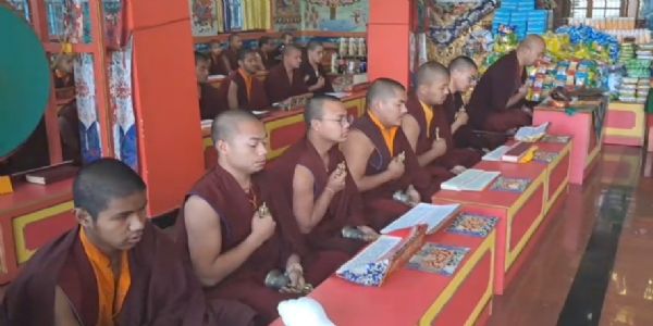 शिमला में बुद्ध पूर्णिमा पर तिब्बती मठ में विशेष पूजा, विश्व शांति के लिए की गई प्रार्थना