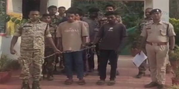 विवाह समारोह में युवतियों से छेड़छाड़ और मारपीट करने वाले 5 आरोपित गिरफ्तार