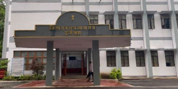 पत्रकार मुकेश चंद्राकर हत्याकांड के आरोपित की याचिका खारिज, दंतेवाड़ा में ही चलेगा ट्रायल