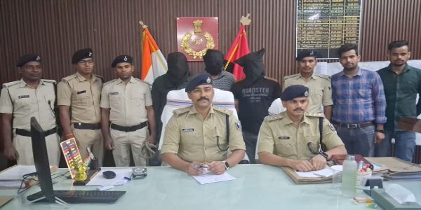डिजिटल अरेस्ट’ के नाम पर 17 लाख की ठगी,साइबर पुलिस ने 3 आरोपिताें को दबोचा