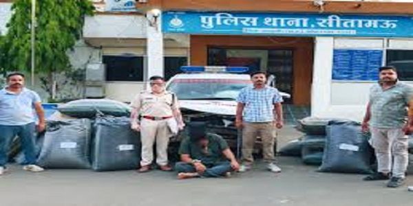 मंदसौर : पुलिस ने एंबुलेंस से चार क्विंटल डोडाचूरा जब्त किया