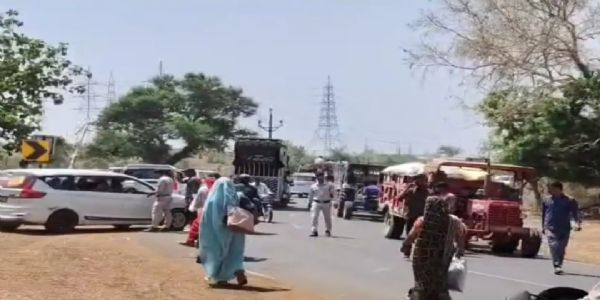 बुद्ध पूर्णिमा व मजदूर दिवस पर तुलाई बंद, किसानों ने किया चक्काजाम