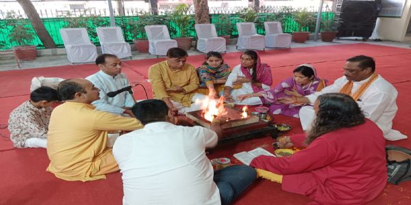 गृह-गृह यज्ञ अभियान में ऑनलाइन के माध्यम से देशभर में 24 लाख स्थानों पर एक साथ यज्ञ आहुतियां की गई अर्पित