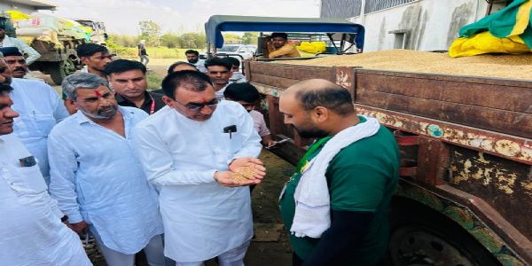 मुख्यमंत्री डॉ. यादव के निर्देशों का उपार्जन केंद्रों में हो रहा कड़ाई से पालन : राज्यमंत्री पंवार