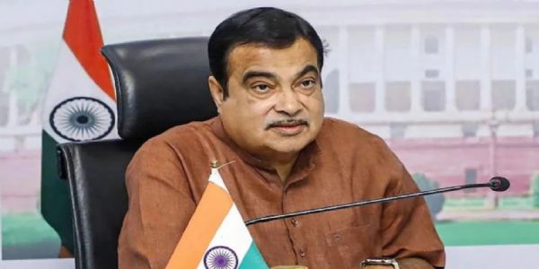 केंद्रीय मंत्री नितिन गडकरी (फाइल फोटो)