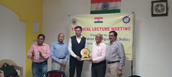 कार्यक्रम के दौरान लिया गया छायाचित्र