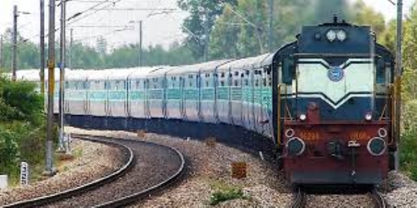 ट्रेन / रेलगाड़ी  माघ मेला 2026 के चलते मुरादाबाद रेल मंडल की 6 ट्रेनों को शॉर्ट टर्मिनेट व शॉर्ट ओरिजिनेट करके चलाया जाएगा