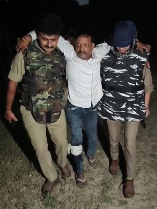 पुलिस की गिरफ्त में शातिर हत्यारोपी
