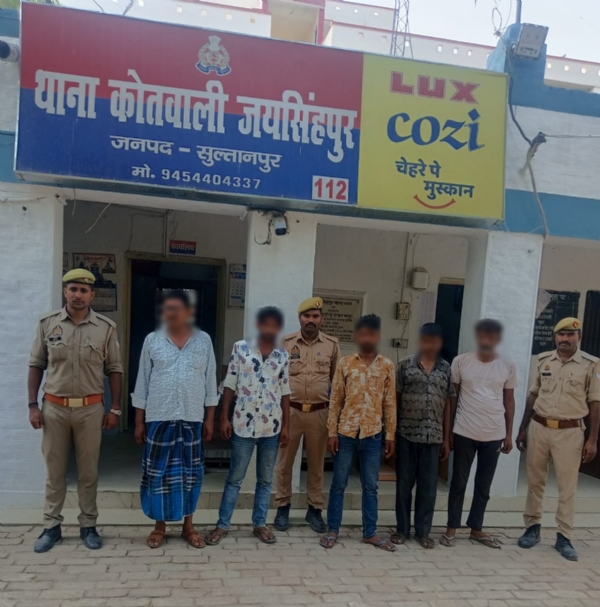 पुलिस गिरफ्त मे गौ तस्कर