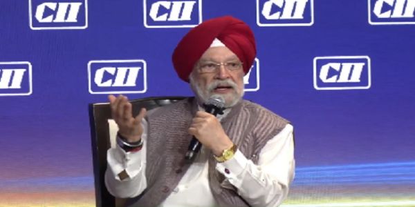 सीआईआई के वार्षिक व्यापार सम्मेलन 2026 को संबोधित करते हुए हरदीप सिंह पुरी सीआईआई के वार्षिक व्यापार सम्मेलन 2026 को संबोधित करते हुए हरदीप सिंह पुरी