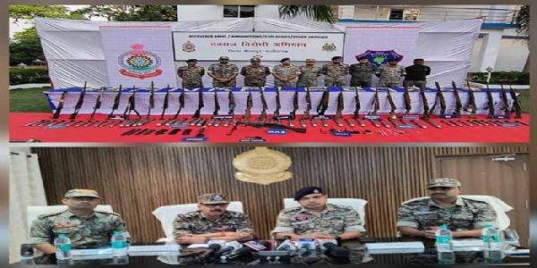 छत्तीसगढ़ के बीजापुर में नक्सली डंप से  ₹65.52 लाख नगद, एलएमजी सहित 32 हथियार बरामद