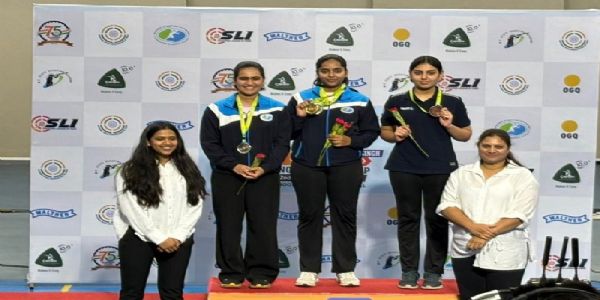राष्ट्रीय शूटिंग प्रतियोगिता में पदक विजेता खिलाड़ी