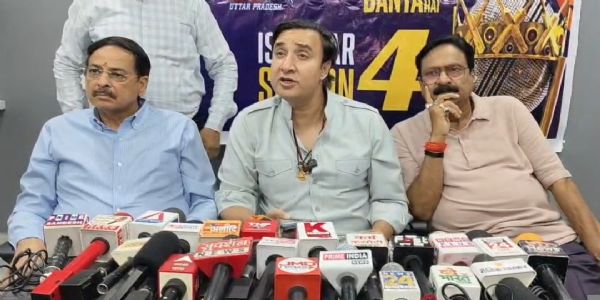 पत्रकार वार्ता के दौरान जानकारी देते डॉक्टर संजय कपूर पत्रकार वार्ता के दौरान जानकारी देते डॉक्टर संजय कपूर