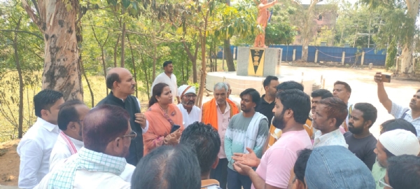 मामले की जानकारी लेते के.एन त्रिपाठी