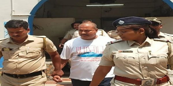 तृणमूल नेता चंचल खाड़ा गिरफ्तार, महिलाओं को धमकाने और अवैध वसूली के आरोप
