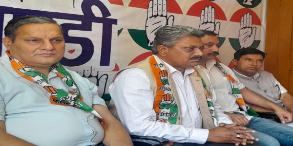 हिमाचल में पंचायतीराज एवं शहरी निकाय चुनावों को देखते हुए केंद्र ने बढ़ाए पैट्रालियम के दाम: सुरेश कुमार