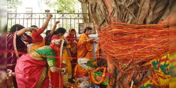 वट सावित्री व्रत : प्रेम, समर्पण और अटूट विश्वास का पावन पर्व