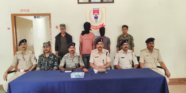 आम और पिकअप लूटने के लिए जवान की हुई थी हत्या, दो गिरफ्तार