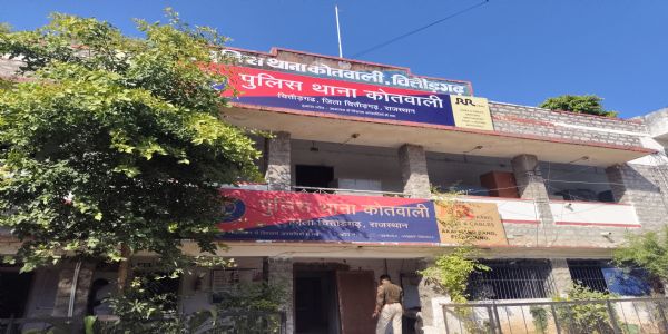 पचास लाख की चोरी का खुलासा, तीन गिरफ्तार
