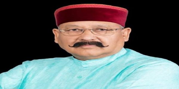 चारधाम यात्रा के लिए 10 करोड़ का बीमा: सतपाल महाराज ने मुख्यमंत्री को सौंपा चेक