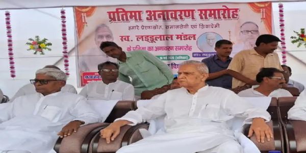सिहे में स्व. लड्डूलाल मंडल की प्रतिमा का अनावरण, उपमुख्यमंत्री ने बताया प्रेरणास्रोत