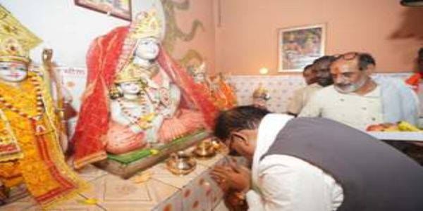 सुशासन तिहार के तहत मुख्यमंत्री साय का कोसला धाम दौरा, माता कौशल्या मंदिर में की पूजा-अर्चना