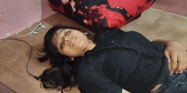 नाबालिग युवती ने की खुदकुशी