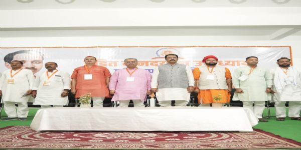 भाजपा का प्रत्येक कार्यकर्ता समाज के अंतिम पंक्ति में खड़े व्यक्ति तक विकास पहुंचाने के लिए समर्पित : संजय सरावगी