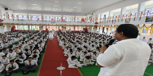 हर्षोल्लास के साथ मनाया गया मातृ दिवस