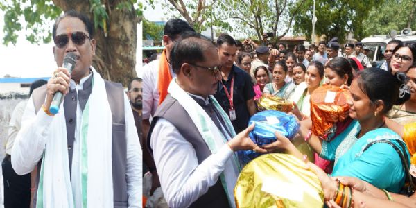 मुख्यमंत्री साय ने पीपल पेड़ की छांव में सुनीं ग्रामीणों की समस्याएं और मौके पर दिए समाधान के निर्देश