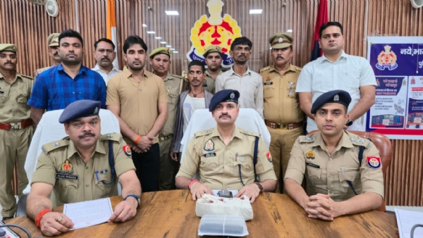 घटना का खुलासा करते हुए पुलिस अधीक्षक अभिषेक भारती