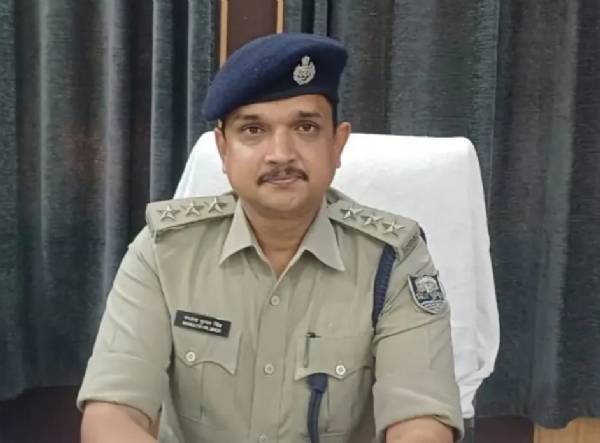 किशनगंज पुलिस महकमे में बड़ा फेरबदल, ठाकुरगंज एसडीपीओ-2 मंगलेश सिंह का तबादला
