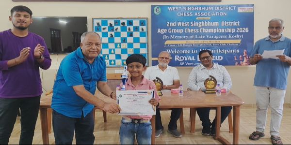 शतरंज प्रतियोगिता का समापन, गणेश सिंकू ने जीता अंडर-19 खिताब