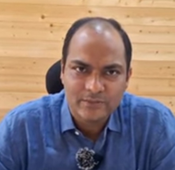 मनीष कुमार जिलाधिकारी चंपावत मनीष कुमार जिलाधिकारी चंपावत