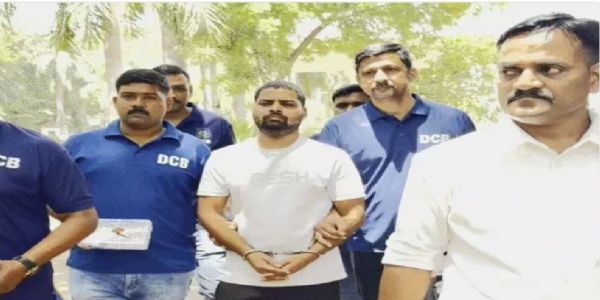 कुख्यात गैंगस्टर ‘शोले सिंह’ सूरत से गिरफ्तार