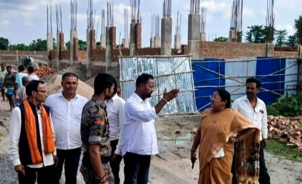 अररिया फोटो:विधायक जायजा लेती