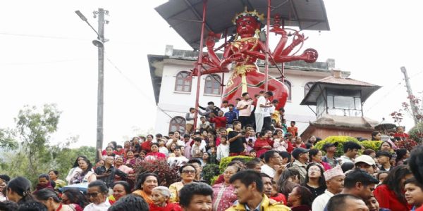 नेपाल के बनेपा में चण्डेश्वरी यात्रा का दृश्य