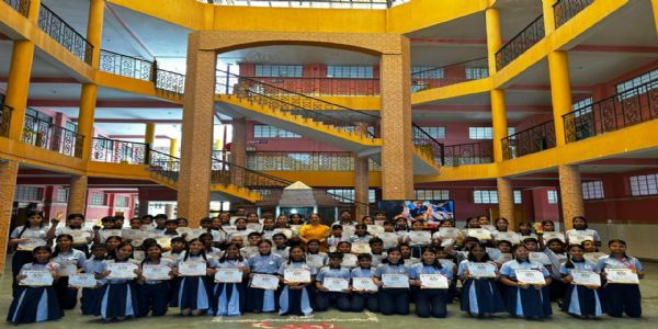 कैंब्रियन पब्लिक स्कूल में ‘आरोह’ कार्यक्रम, 367 मेधावी विद्यार्थियों को किया गया सम्मानित
