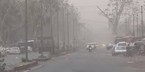 मध्य प्रदेश में बदला मौसम, आंधी-बारिश से कई जिलों में तबाही, रायसेन में वेयरहाउस की छत उड़ी, फसलें भीगीं
