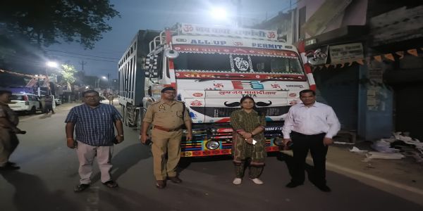 ओवरलोड वाहनों पर बड़ी कार्रवाई, 09 वाहन सीज, 9.49 लाख का जुर्माना वसूला