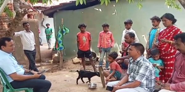 मां मिली 20 साल बाद,पति ने ठुकराया